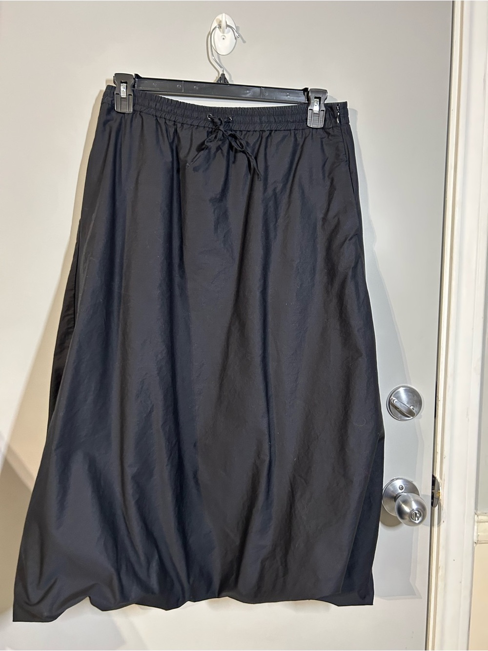 Zara Women's Black Drawstring Waist Midi Baloon Skirt size L